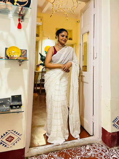 White Pink Handwoven Mulmul Cotton Saree (Copy) (Copy) (Copy)